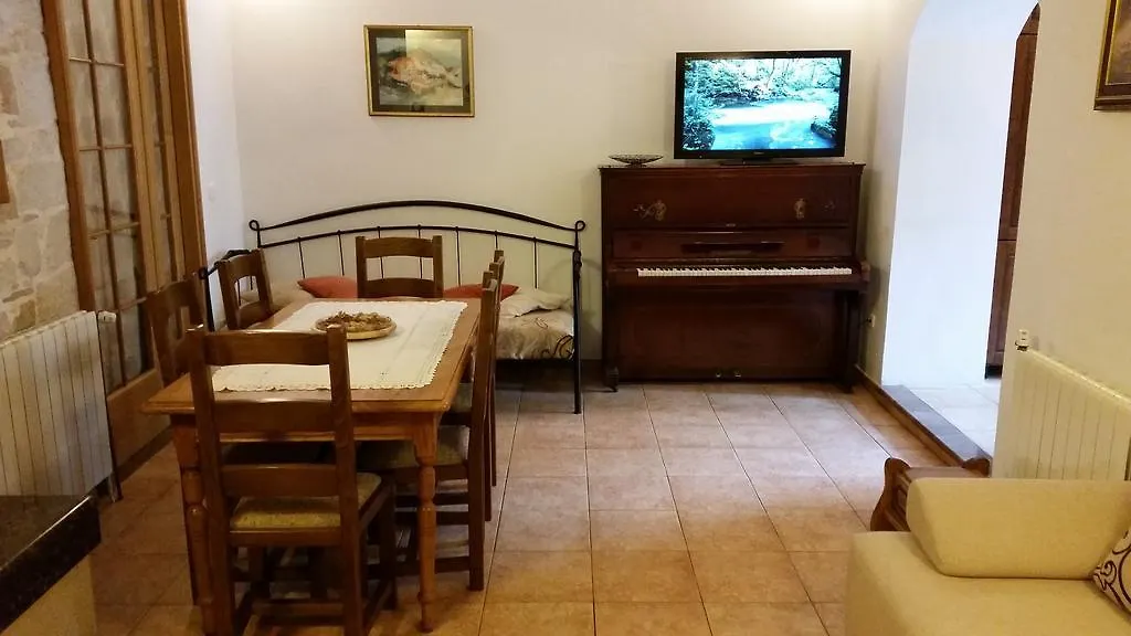 Apartment Simona Trogir 0*,  Kroatien